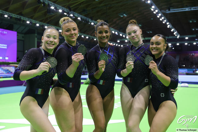 Merci à nos gymnastes de nous avoir mis des étoiles plein les yeux ce week-end aux championnats d'Europe🤩🇫🇷 🥇 @colinedevillard championne d'Europe au saut 🥉 @Marine__Boyer médaille de bronze à la poutre 🥉L'équipe féminine médaillée de bronze au concours par équipe #TeamInsep