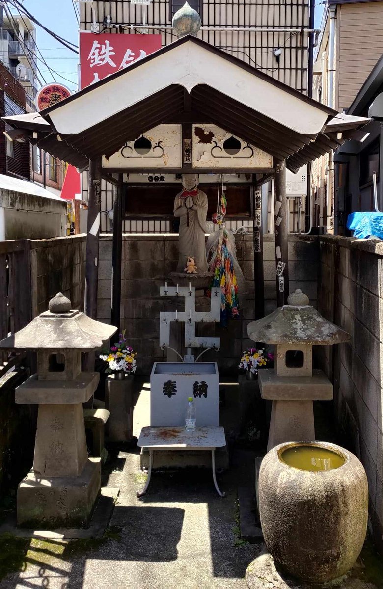 This small shrine on the outskirts of Tokyo is dedicated to a child murdered by her father. Every night, the father woke to find the ghost of his daughter squatting on his chest. Driven half, he eventually confessed his crime to the police. #JizoBosatsu #地蔵 #Yūrei #幽霊