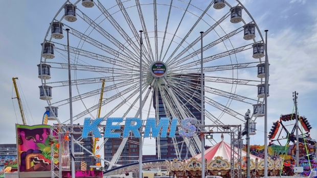 Mobiele Eenheid ingezet bij ongeregeldheden op laatste avond Kermis Rotterdam - dehavenloods.nl/l/52925