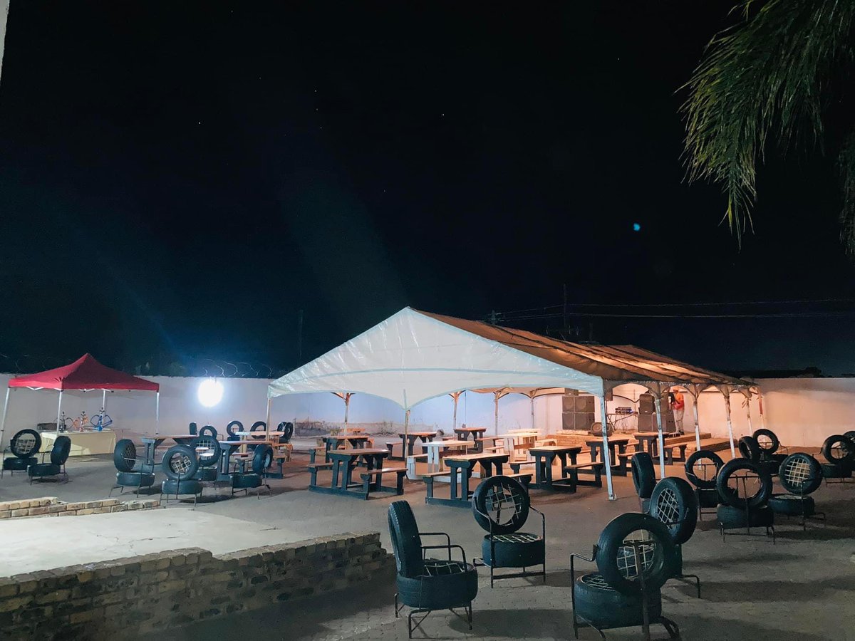 _BlackZA's tweet image. This guy did an event and no one pitched 😭💔