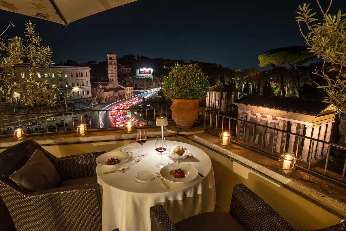 Discover a different side of Rome directly from your room. 🍽️🍷

#47boutiquehotel #rome