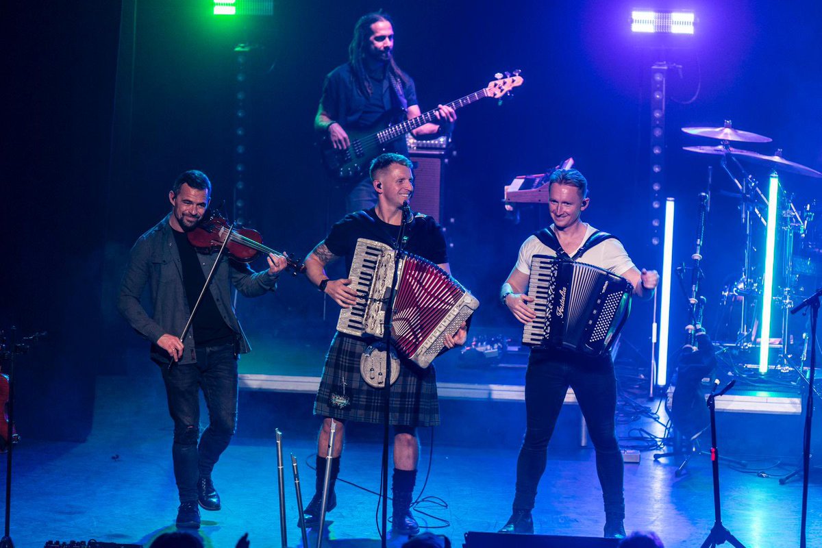 Happy World Accordion Day 🪗 As if one isn’t enough 😝 @balinoeblondie @SKERRYVORE #worldaccordionday
