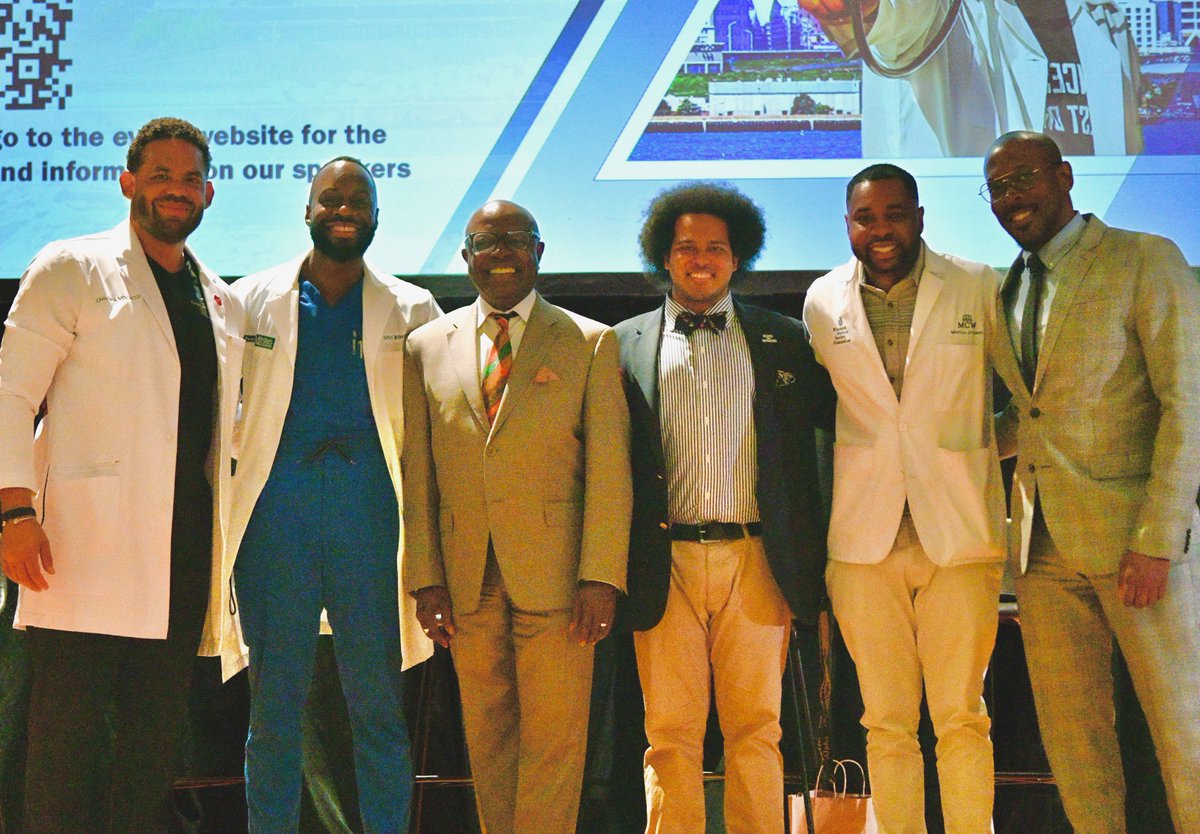 I'm grateful to have had the opportunity to speak at the @BMWC_TheMission Milwaukee Youth Summit!! I hope to see some of these young, Black students become physician-scientists! 👨🏾‍⚕️👨🏾‍🔬 @ahwendowment #TeamBMWC #DoubleDocs