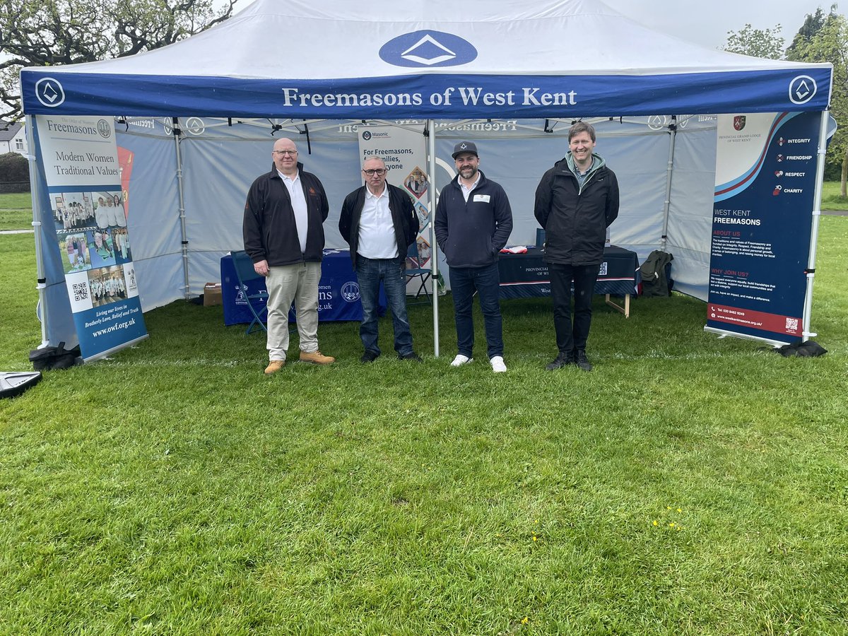 #WestKentMasons are setup and ready to go at #WestWickham fete today.
A little wet so far, but it’s looking like a nice afternoon so if you’re close, pop by and say hello.
#Bromley #Freemasons #Freemasonry #WeAreOpen #JustAsk #Fete #community #communityfirst