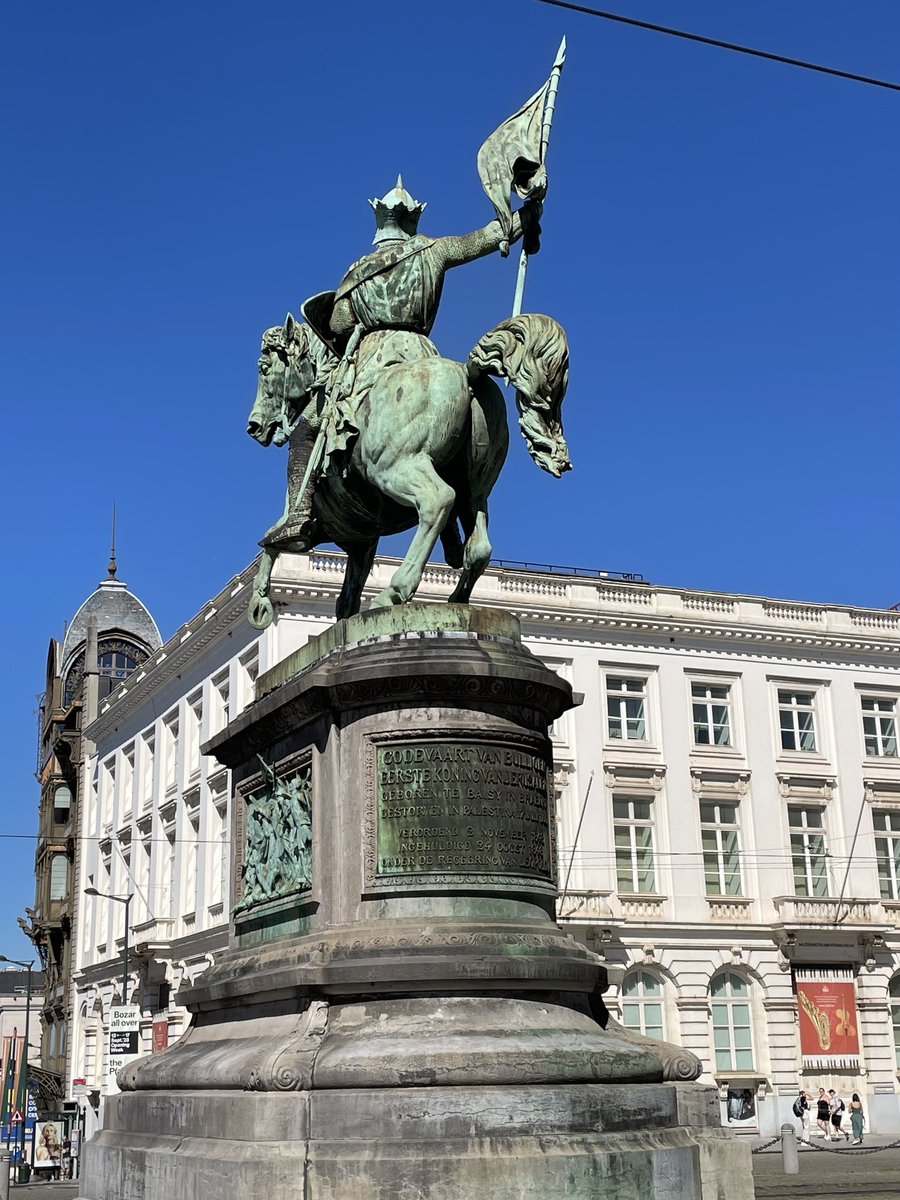 Statue of Godfrey of Bouillon, Brussels