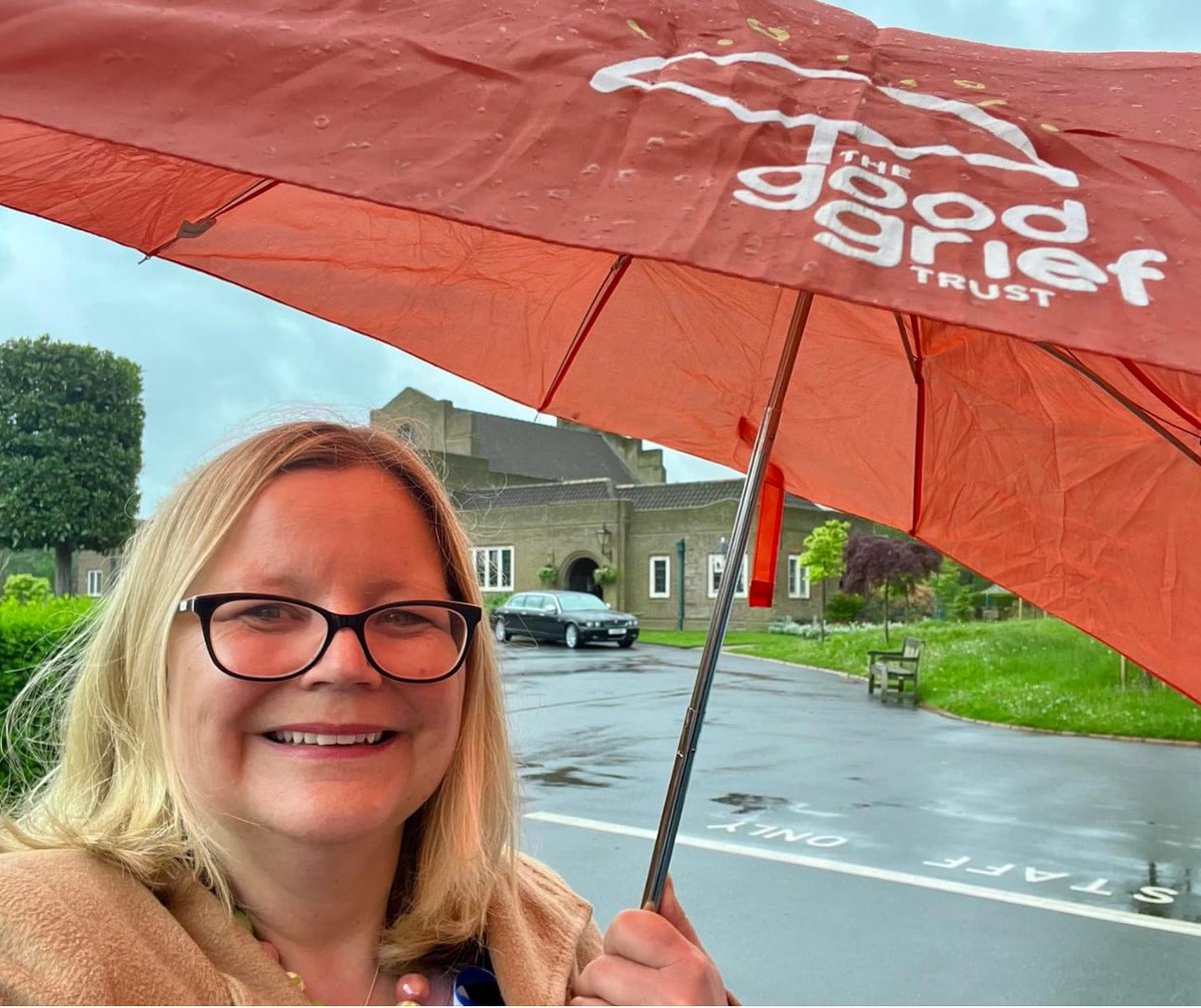 We love seeing your brolly pics! 🧡☂️ Thank you to Becky from Daisy Chain Celebrant Services, keep dry today! Grab your orange Good Grief Brollies here, help raise funds and awareness of 1000 + charities and support services under our umbrella ☂️🧡 Help and Hope in one…