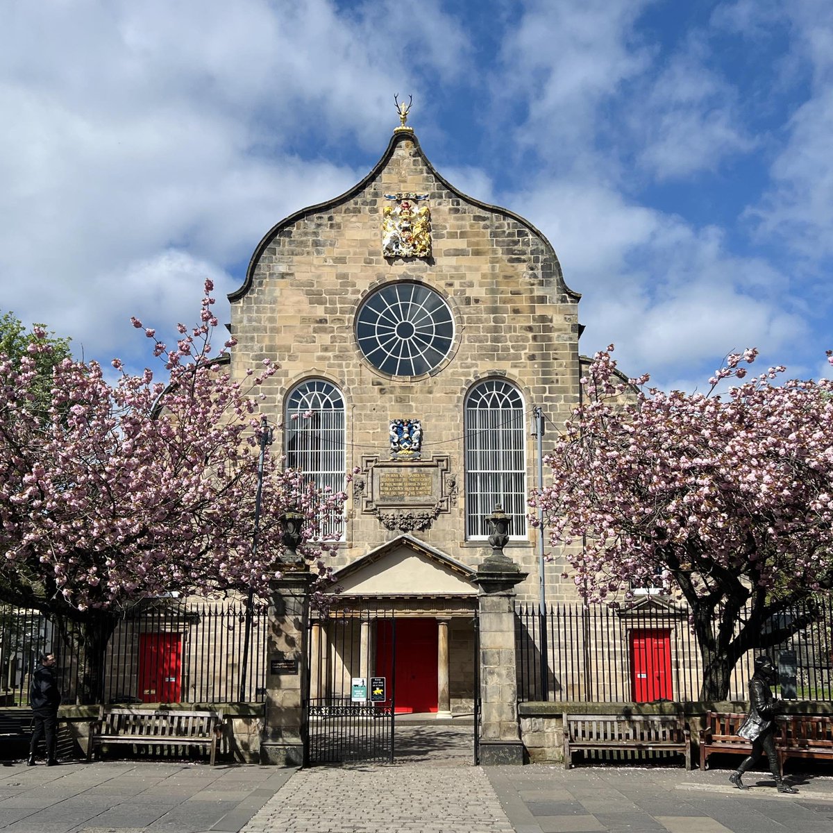 The cherry #blossom across from the Museum of Edinburgh caught last week by @bearandfoxblog.  #Edinburgh #blossomwatch #foreveredinburgh  @CanongateKirk