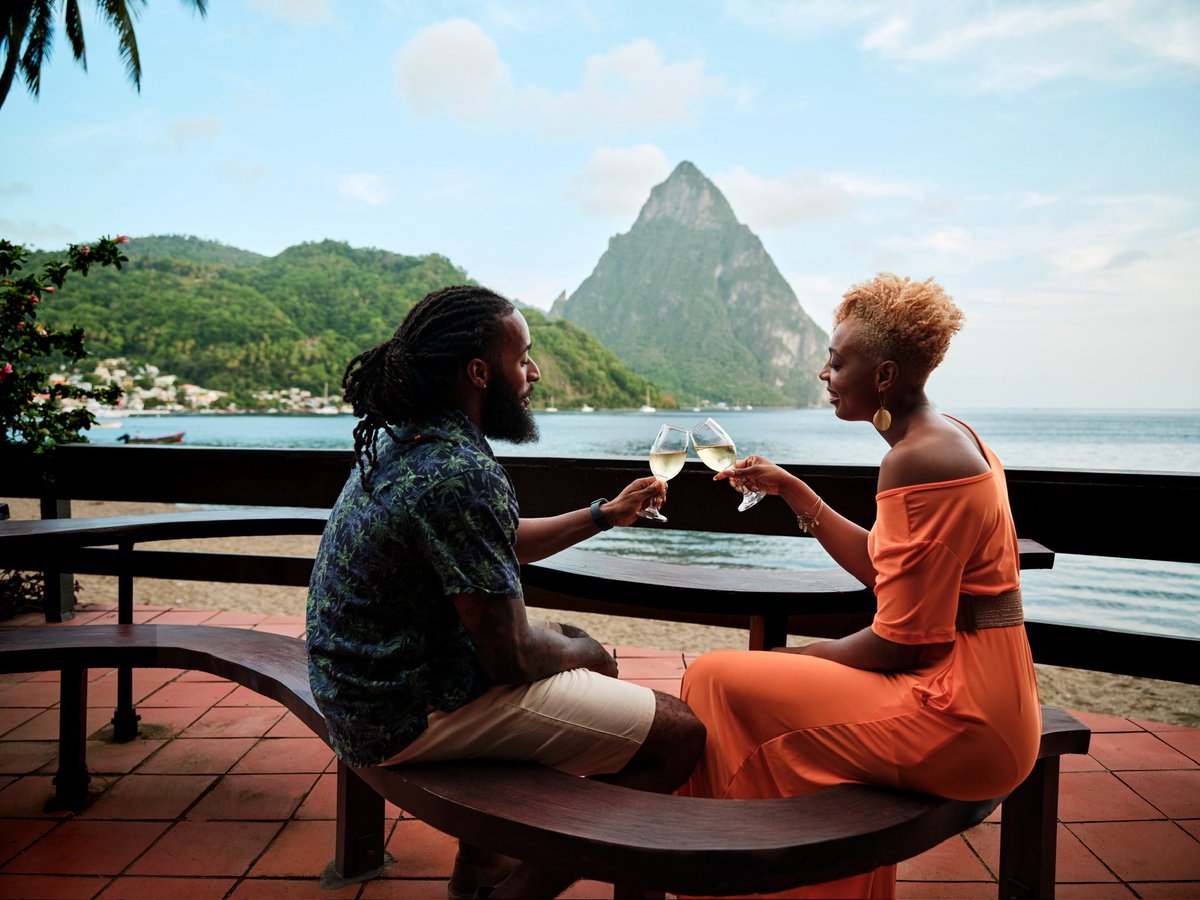 We love Mondays, especially bank holiday ones when they come with views like this! 🤩

#SaintLucia #LetHerInspireYou