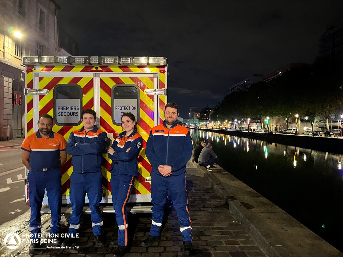 Ce dimanche nos équipes étaient en renfort auprès des Pompiers de Paris pour effectuer une Garde

Merci à notre équipe de bénévoles : Théophile, Marianne et Gauthier mais aussi à  Pierre et Mathieu
#bspp #bspp📷 #intervention #pcps #protectioncivile #photography #photooftheweek