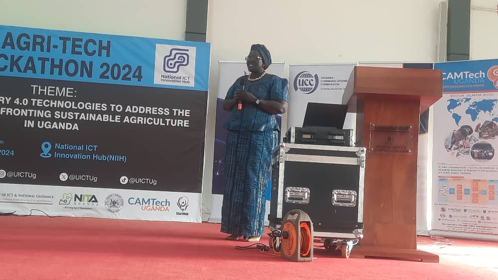 ICT for Agriculture: The Ministry of Agriculture Animal Industry and Fisheries was represented at the 2024 Agri-Tech Hackathon at @UICTug in Nakawa, Kampala by Ms. @AcaAcayo and Dr. Patience Rwamigisa from the Directorate of Agricultural Extension Services. #UICTHackathon24