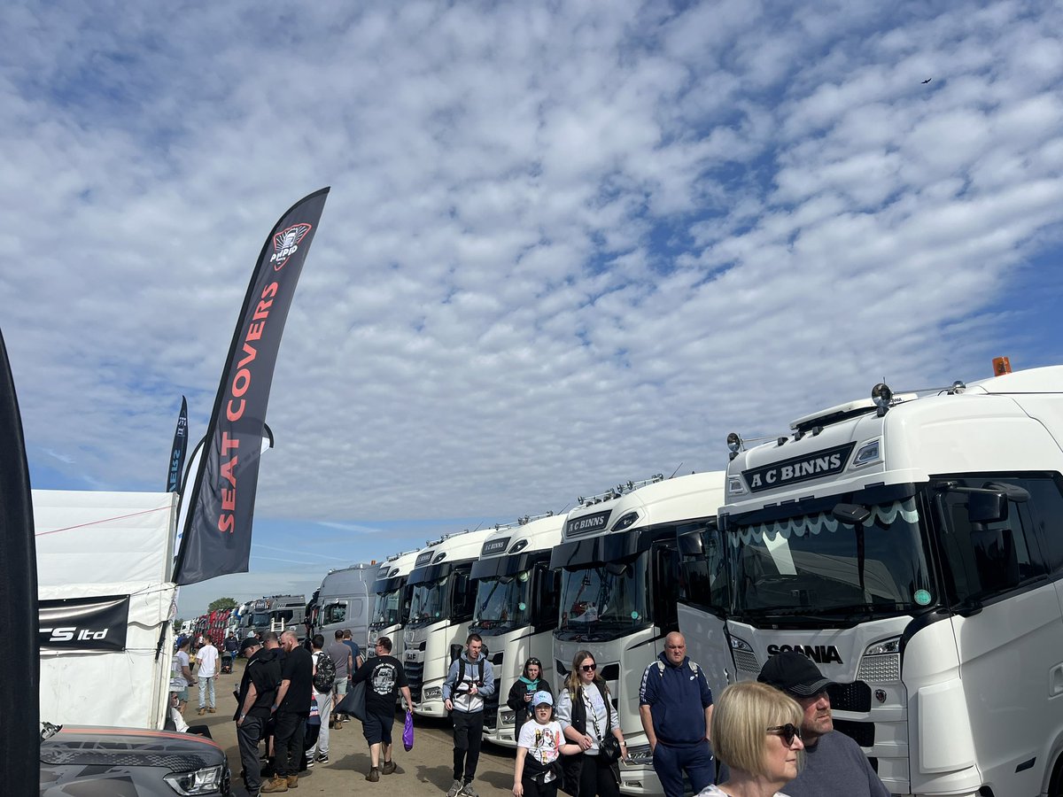It’s #BankHolidayMonday and it’s great to be here on Day 3 of @Truckfest_Live It’s a fantastic family day out at Lincoln Showground and we’ve brought our truck simulator along. Come along, meet the team and give it a go! #Lincoln #Truckfest