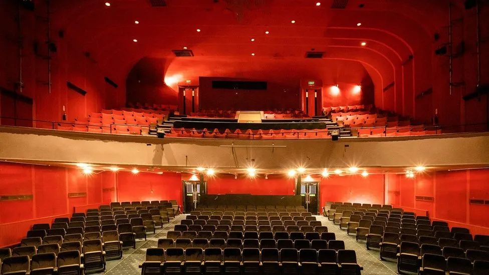 Bournemouth’s Palace Court theatre gets a new lease of life news.bournemouthone.com/73962/ via @bournemouthone