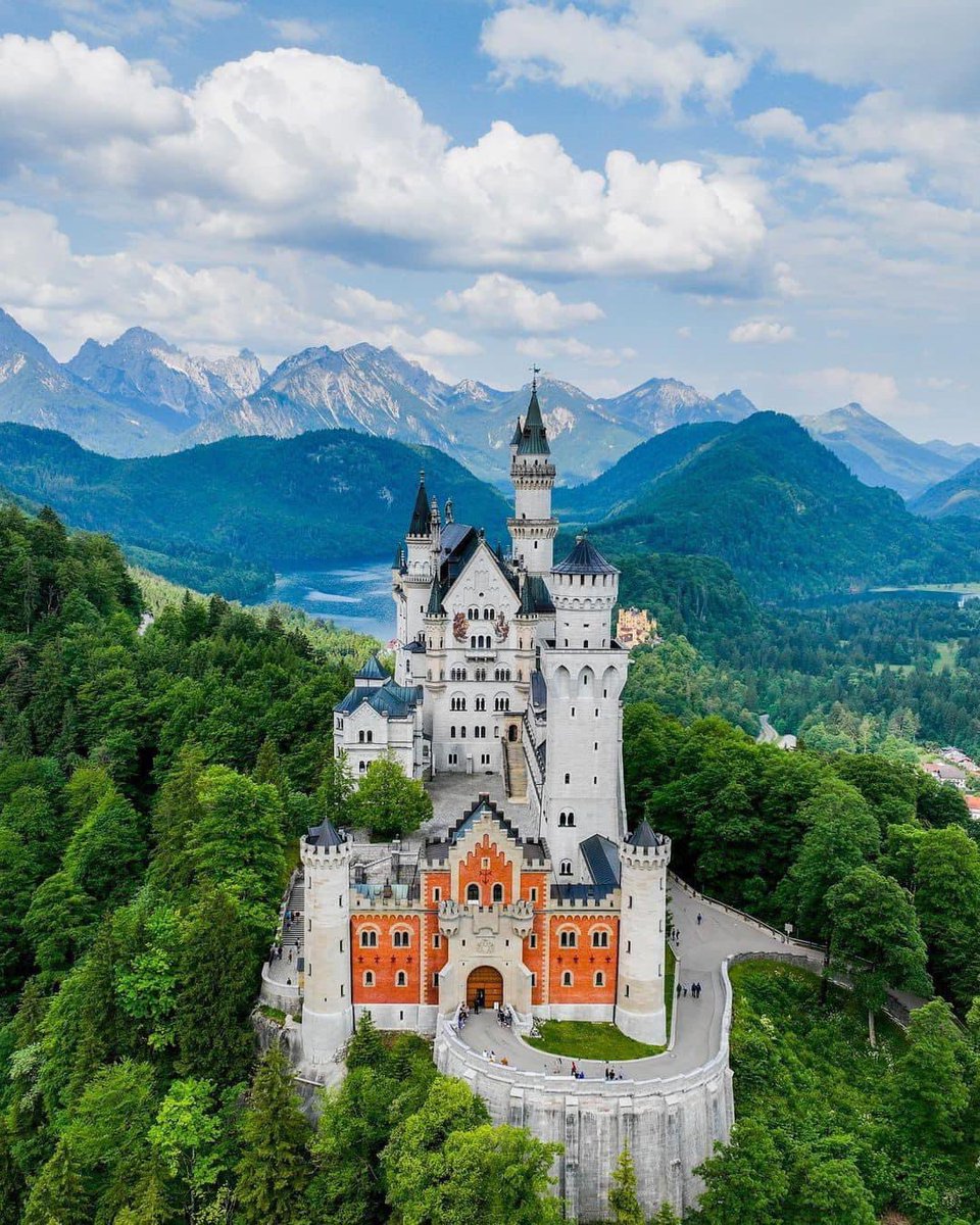 Neuschwanstein Castle, Germany 🇩🇪