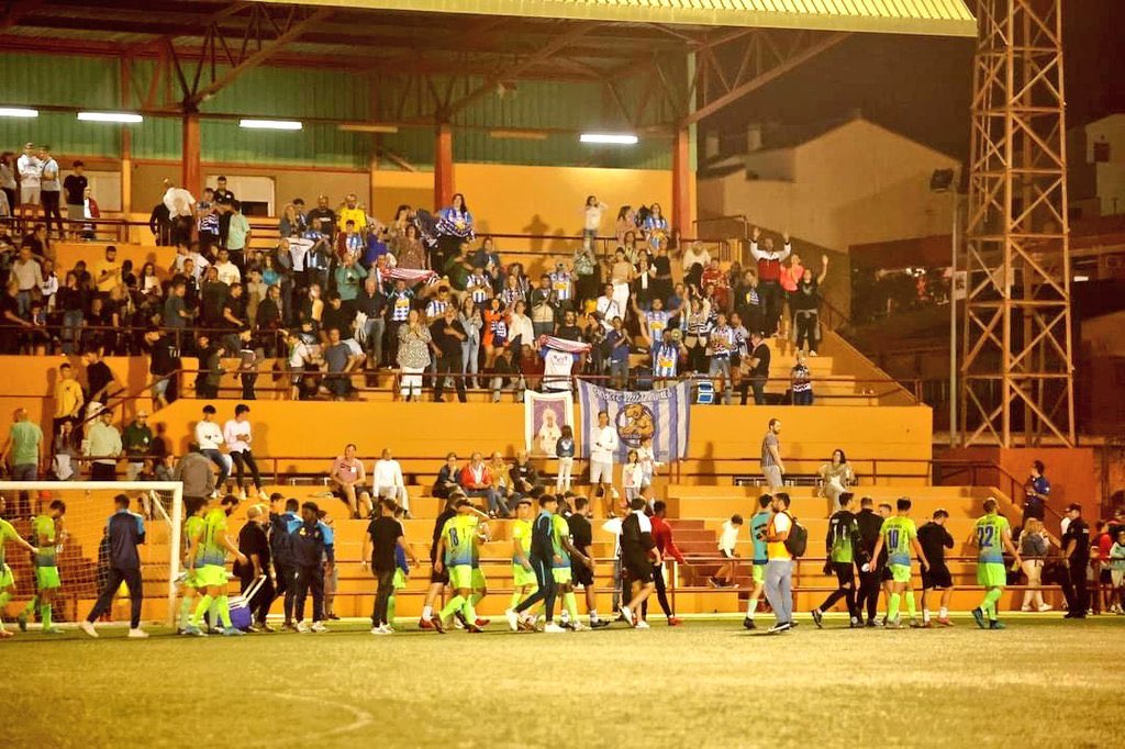 ¡JUEGA CON PASIÓN!

¡GANA CON ORGULLO!

 ¡TODOS AL MUNICIPAL!