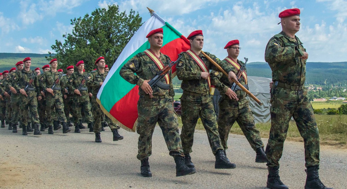 Saluting #Bulgaria’s Armed Forces on their special day! 🇧🇬 🫡 The U.S. is proud to stand shoulder to shoulder with our #StrongAndStrategic Ally, supporting military modernization & reinforcing regional security in the #BlackSea. #StrongerTogether #AgileForces