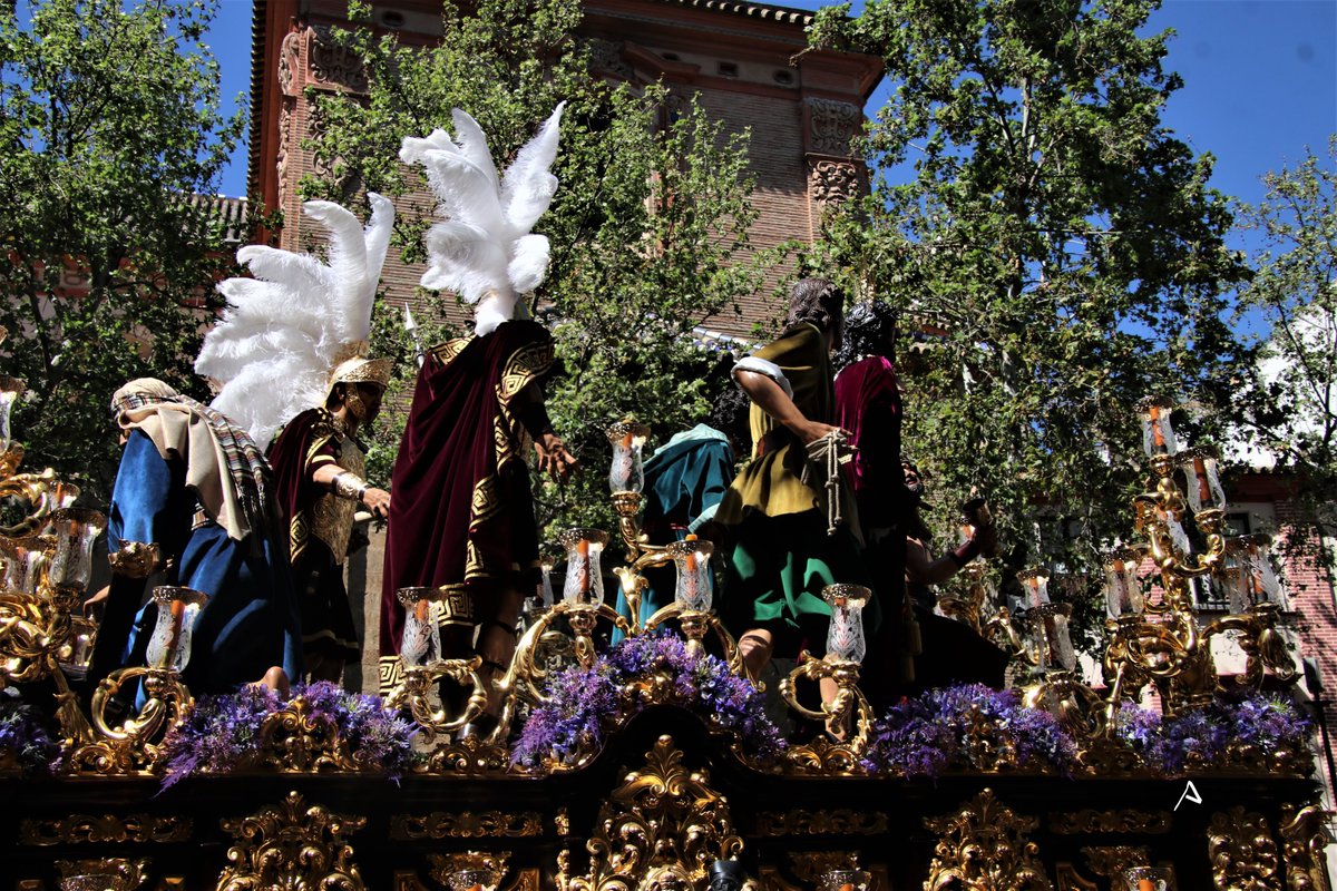 Salida de Nuestro Padre Jesús Despojado de sus Vestiduras de la Hermandad de Jesús Despojado de Sevilla, obra de Antonio Perea Sánchez en 1939 y el cuerpo de Antonio Eslava Rubio en 1974, Capilla del Mayor Dolor, marzo 2023