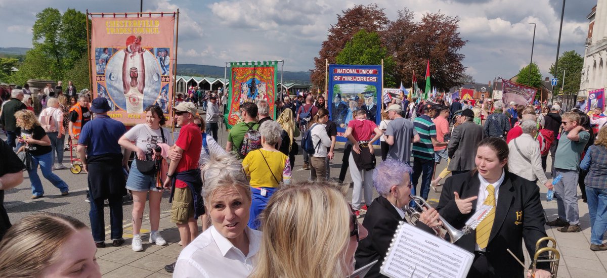 Here. Now. Join us at #Chesterfield #MayDay Rally for #Dolidarity, #Peace, #Socialism, #SocialJustice #FoodByVeggies and #SamosasForSocialChange veggies.org.uk/event/chesterf…