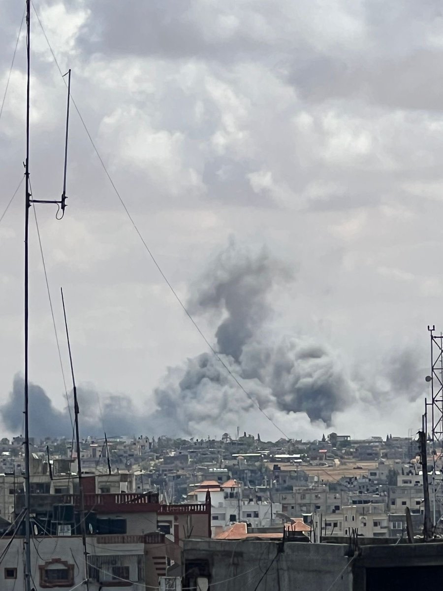 israel just blew up a whole residential square in East Rafah