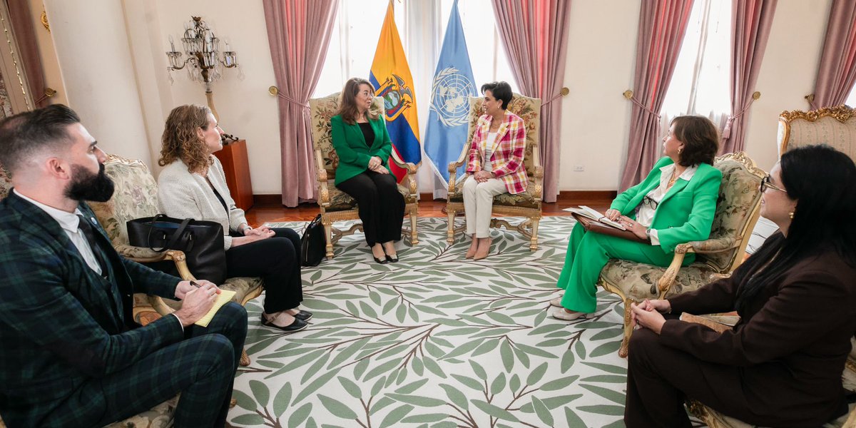 📍En #Quito 🇪🇨 nuestra Directora Ejecutiva @GhadaFathiWaly se reunió con la Ministra de Relaciones Exteriores @gabisommerfeld. Este encuentro reafirma nuestra voluntad de promover la #Paz y la #Seguridad en el país, a través del plan de acción que hoy refrendamos.
