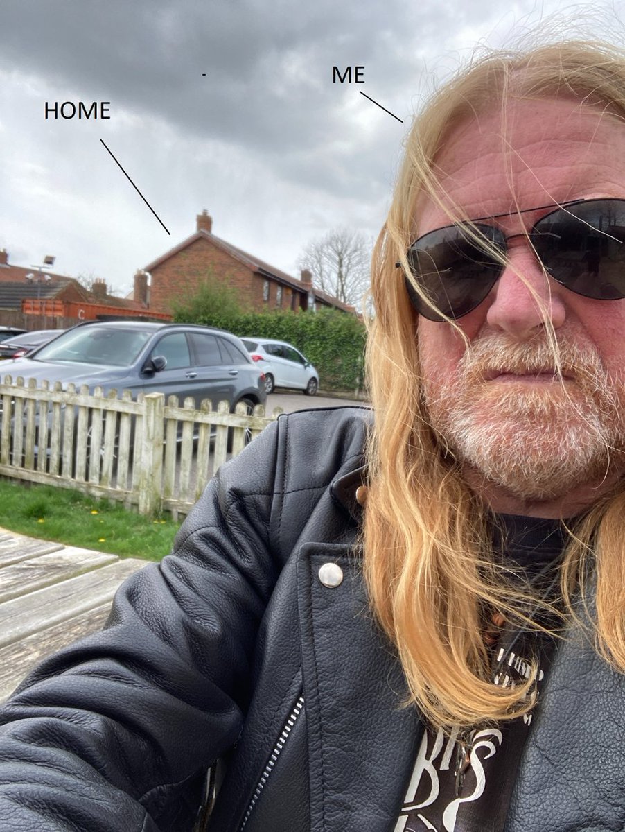 ProgWinds's tweet image. Did take my wife out yesterday to a beer garden but managed to avoid the traffic! Me in said beer garden a few weeks ago! #notdaft #lazytwat