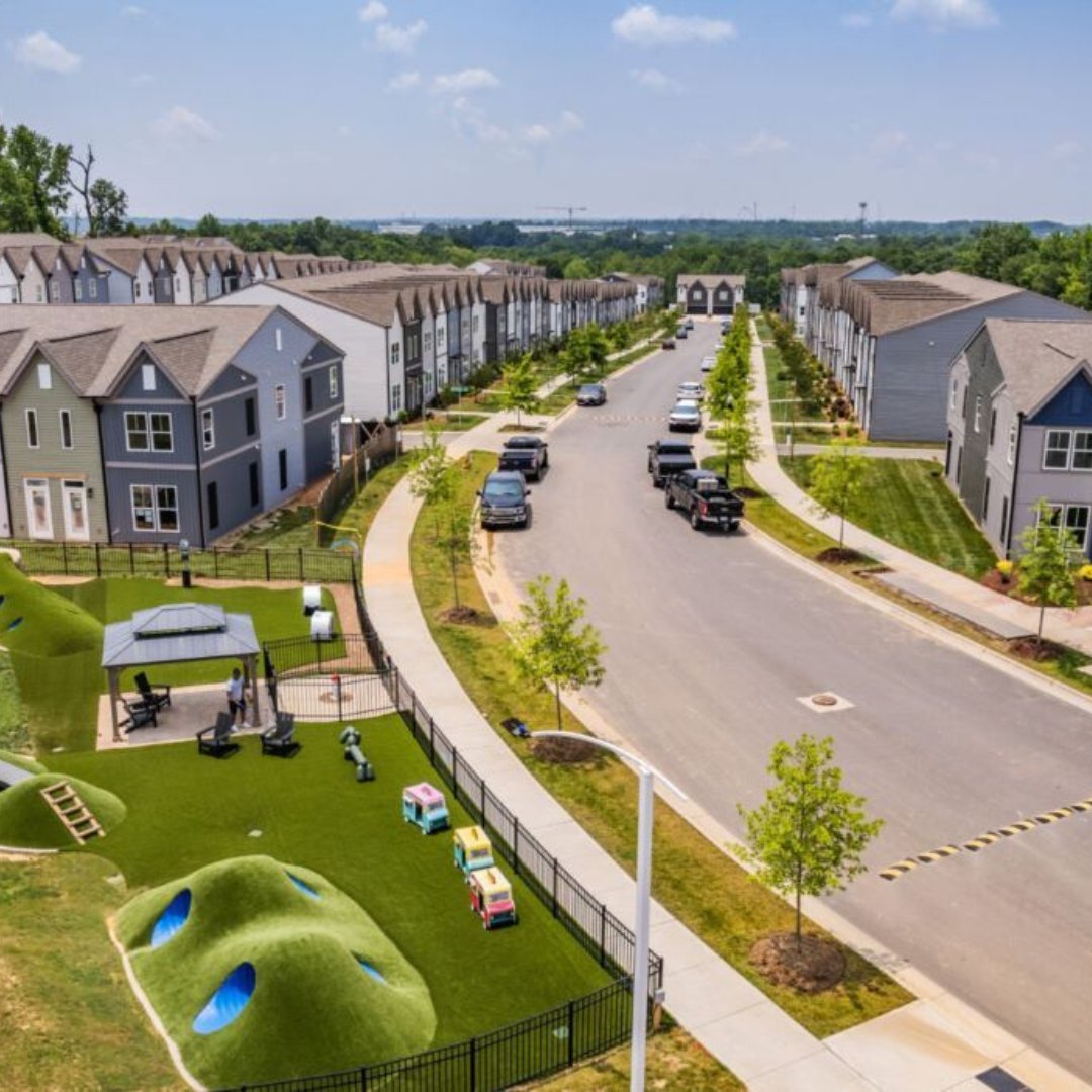 CoStar reports, the global real estate firm Hines has entered the growing build-to-rent (BTR) market by acquiring Blu South, in Pineville, North Carolina, just outside of Charlotte. 

Read more: bit.ly/3JQaP3Y 

#MarketRent #CharlotteRealEstate #BuildToRent #Charlotte