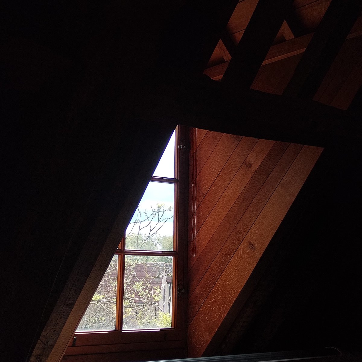 EIlkou's tweet image. It was an insightful experience to interact with the multidisciplinary Solid community at #sosy24! 🙌

Diverse and captivating keynotes in a
fairy-tale esque location at the Faculty Club of KU Leuven 🧚‍♀️

Thanks to @VITObelgium and @cost_dkg for the organization and the support 🙏