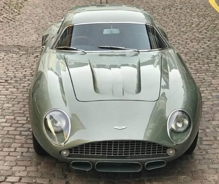 Aston Martin DB4 Zagato 💚
🇬🇧 #classiccars