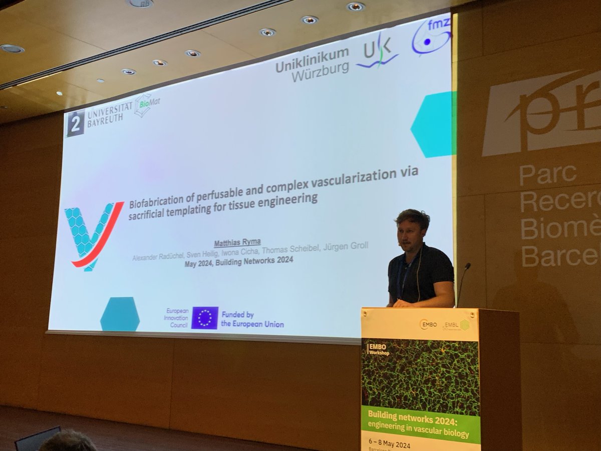 It's now time for the talk of @RymaMatthias on the sacrificial scaffold approach to vasculature. #EMBOBuildNetworks @EMBLEvents