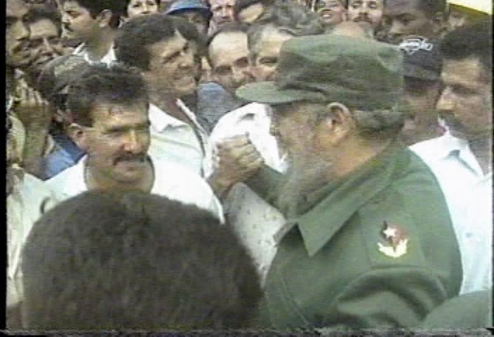 6/mayo/1989 Visita el Comandante en Jefe, #FidelPorSiempre Castro Ruz, al central #Azucareros @DICA_EAAUruguay en Jatibonico #SanctiSpiritus #Cuba #CubaViveEnSuHistoria