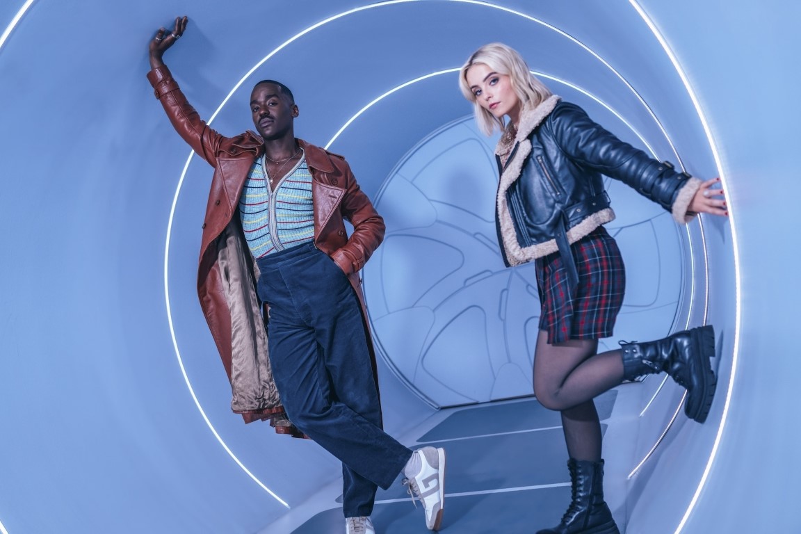 The new season of DOCTOR WHO starring Ncuti Gatwa is 'breezy, silly, and far more fixated on the emotional truth of the moment than anything resembling narrative heft.' Read @clintworthing's review: rogerebert.com/streaming/doct…
