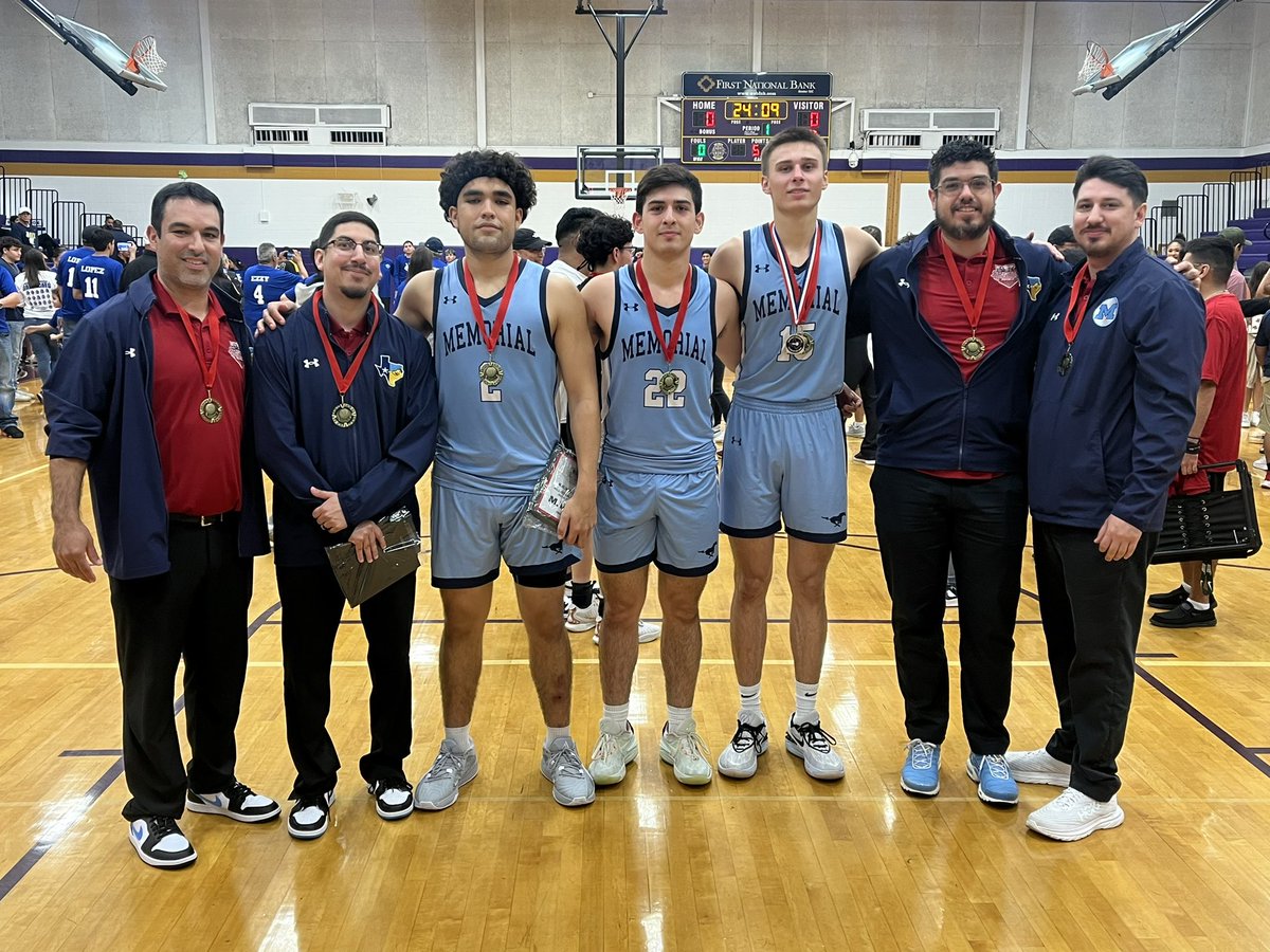 One final RUN for these seniors yesterday as they played in the RGVCA All-Star game! Danny Canul was named the East All-Star MVP! Congrats to senior Mando Trevino, Caden Keller and Danny Canul on an outstanding high school career! 
<a href="/OfficialRGVBCA/">The Official RGVBCA</a> <a href="/McAllenISD/">McAllen ISD</a> 
#MustangPride