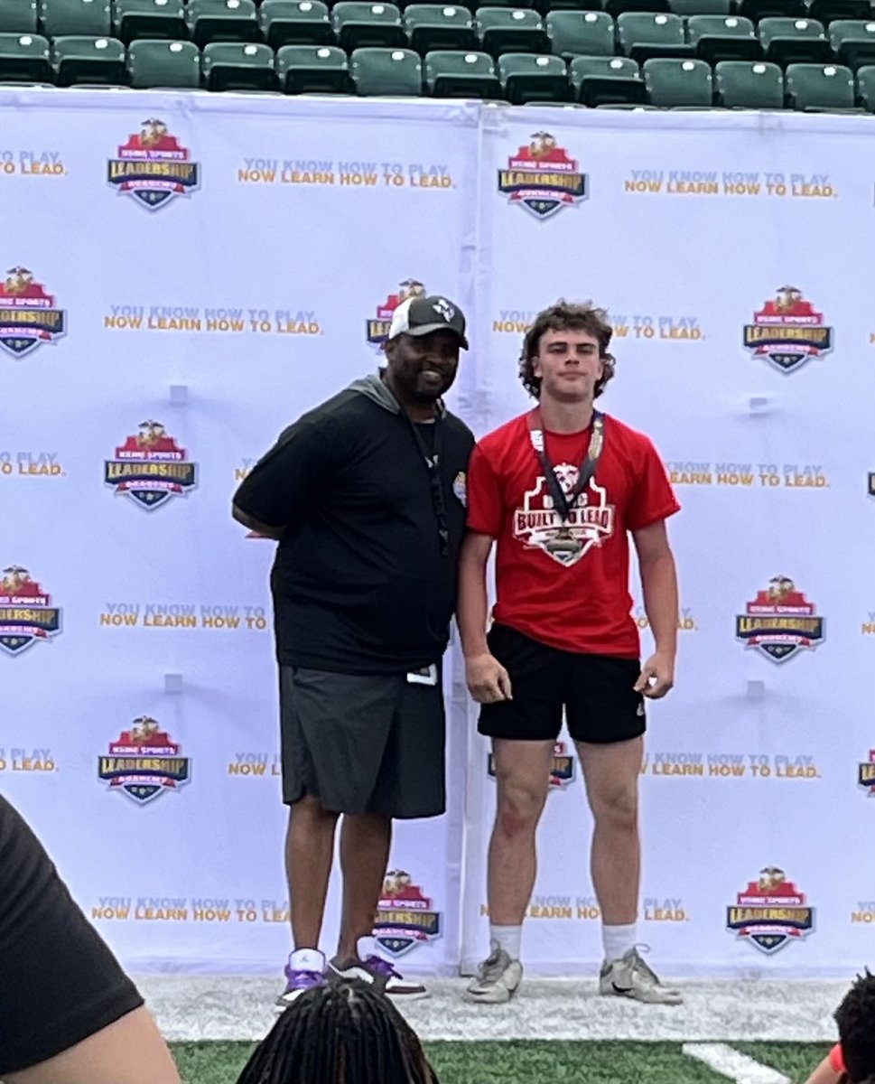 Sophomore Landry Cunningham was named top Linebacker at the Marine Sports Leadership Academy football camp this past weekend. Keep your eyes on him this upcoming season. Thank You @USMCSLA for your time and support to MISD athletics. #Poteetstrong #Poteetrecruits #BTS