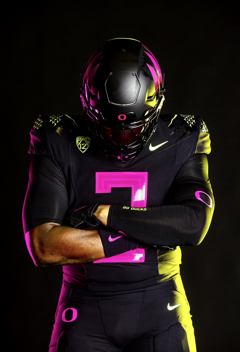 #AGTG after a great conversation with @DrewMehringer I’m Blessed to receive an offer from the University of Oregon!! 💚🦆💛