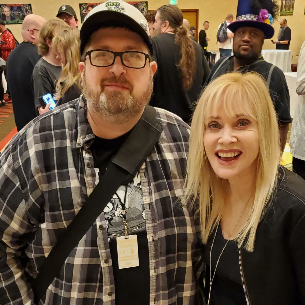 thestevestrout's tweet image. Hello @barbaracrampton! Just wanna thank ya again for being awesome this weekend! It was an honor meeting ya and being able to chat a bit. Hope to cross paths again sometime. Be well! Digging the podcast, btw! Check us out some time too 😉 #crypticonseattle