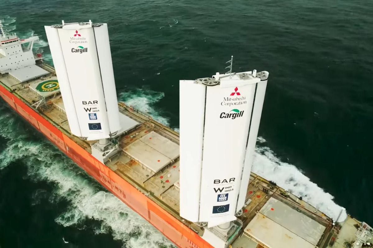 Un Vent de Changement : le Premier Cargo Éolien du Monde prend le Large optimiste.info/un-vent-de-cha…