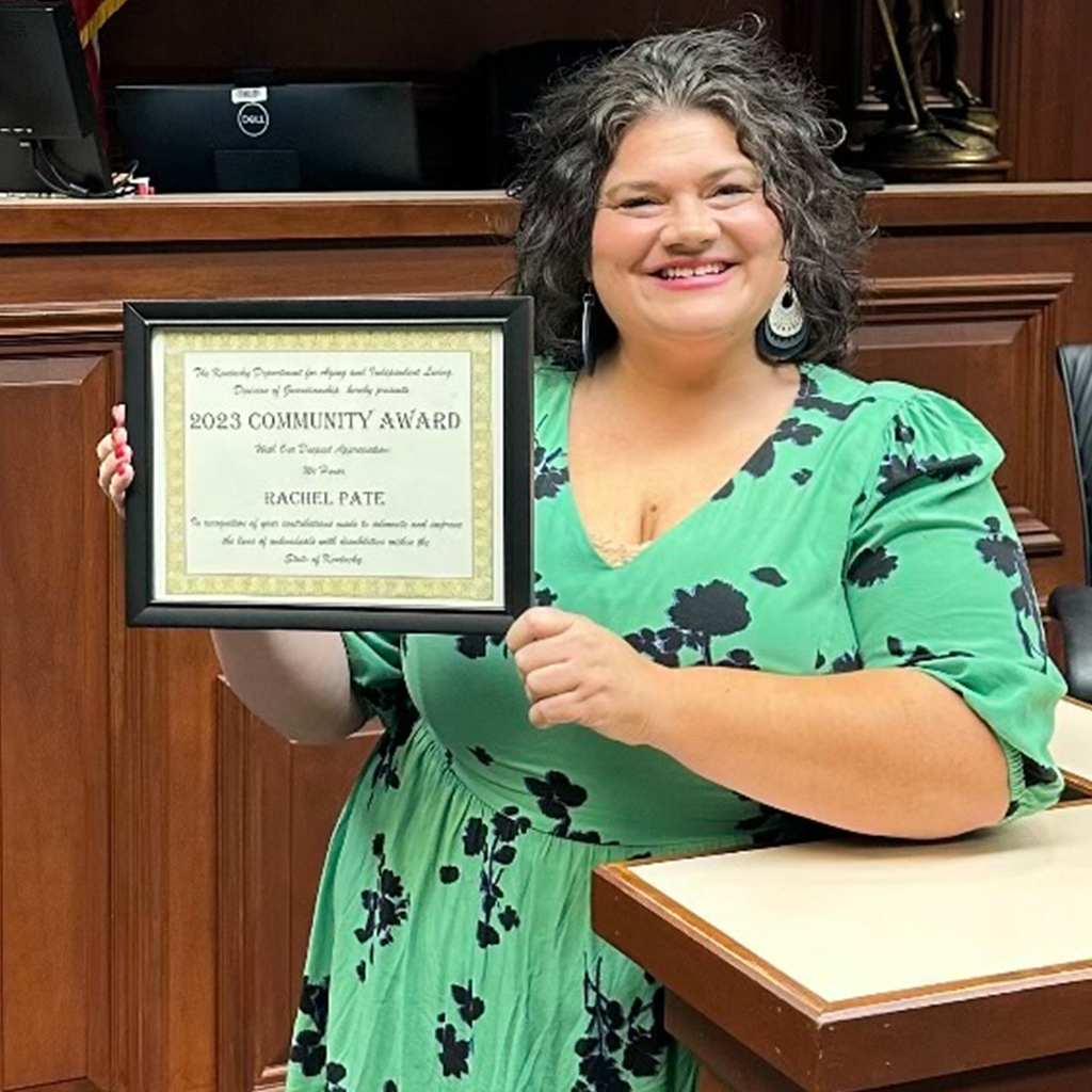 Congratulations to Behavioral Health Liaison Rachel Pate who received a Community Award from the @CHFSKy Department of Aging and Independent Living! 🏆  #RecoveryCommunity #BehavioralHealth
