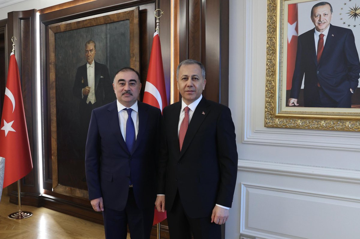 Dost ve kardeş ülke Azerbaycan Büyükelçisi Sayın Reşad Memmedov’la bir araya geldik. Sayın Büyükelçiye nazik ziyaretleri için teşekkür ederim. 🇹🇷🇦🇿