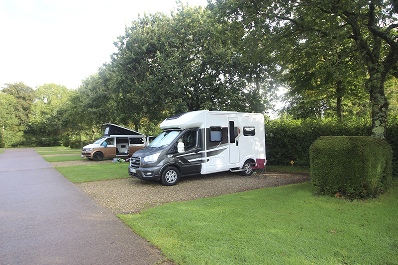 We've got a new review live on the website - this time it's the turn of <a href="/OakdownHolidays/">Oakdown Caravan Holidays</a> near Sidmouth in Devon - the perfect blend of facilities and relaxation.

premierparks.outandaboutlive.co.uk/news/spotlight…