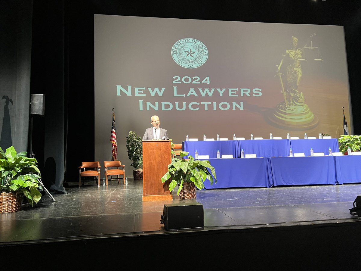 The New Lawyer Induction is about to begin. Watch it live here: youtube.com/live/qp2uP9ivz…