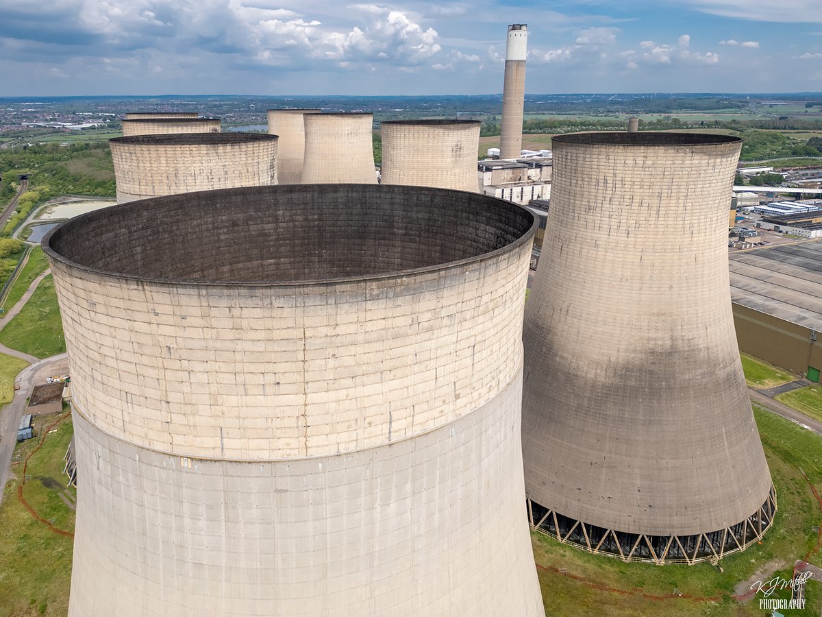 Ratcliffe power station #dronephotography