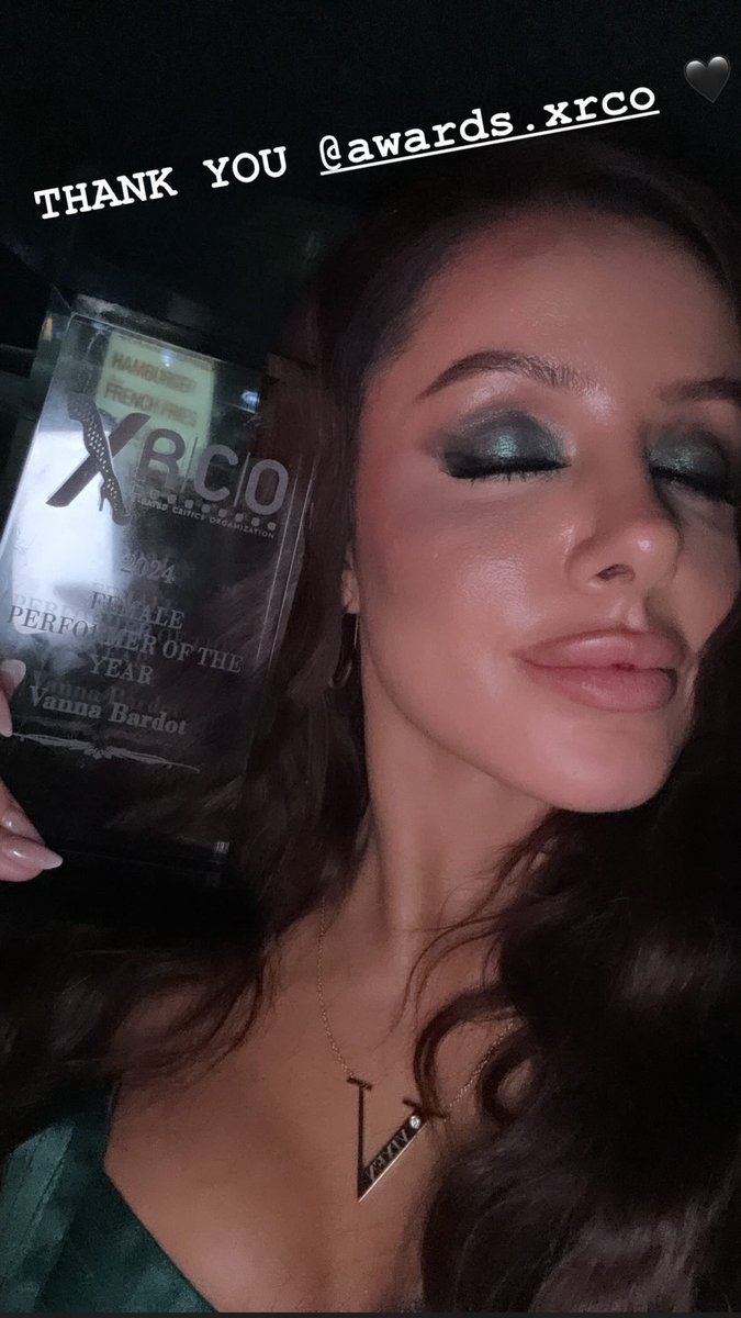 Thank you so much @XRCOAwards for awarding me with Female Performer of the Year!!😊 Such a wonderful night🫶🏼🫶🏼🫶🏼