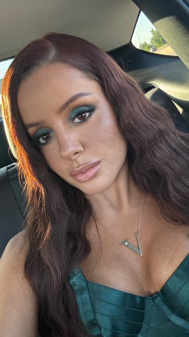 Thank you so much @XRCOAwards for awarding me with Female Performer of the Year!!😊 Such a wonderful night🫶🏼🫶🏼🫶🏼<a class="tags" href="/tag/xrcoawards">@xrcoawards</a>