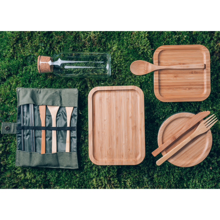 forestflask's tweet image. Consider a &apos;zero-waste kit&apos; for on-the-go sustainability. Pack a reusable bottle, utensils, and food containers in a small bag. Never get caught needing single-use items again! 🎒🌱 #ZeroWasteKit #PlasticFree