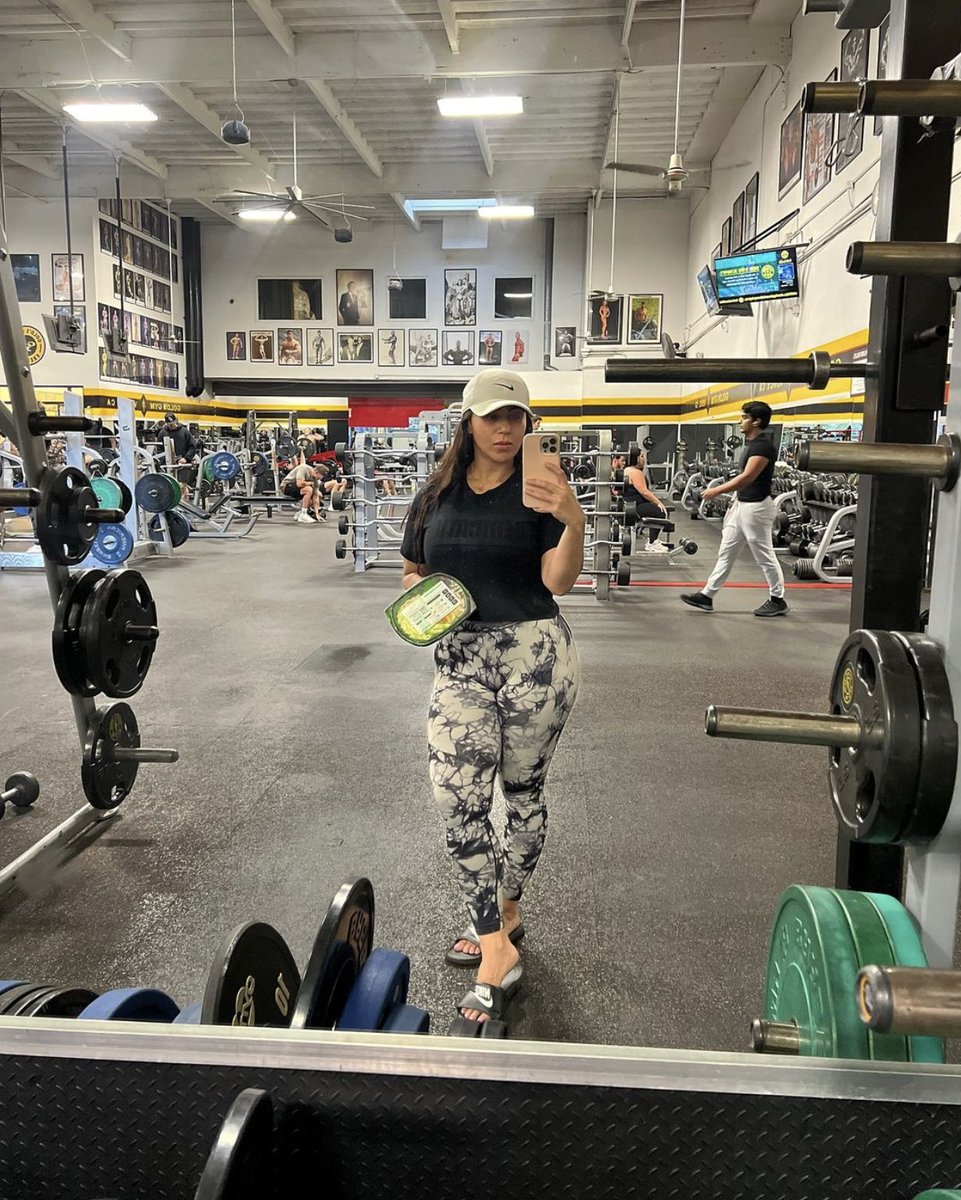 'Nothing more epic than working out at #GoldsGymVenice and having a @flexpromeals meal waiting for you.' - @sashlistar

#flexpromeals #flexpro #mealprep #healthyeating #highproteinmealprep #mealprepping #workout #fitness #eatinghealthy #goodfood #highprotein #healthylifestyle