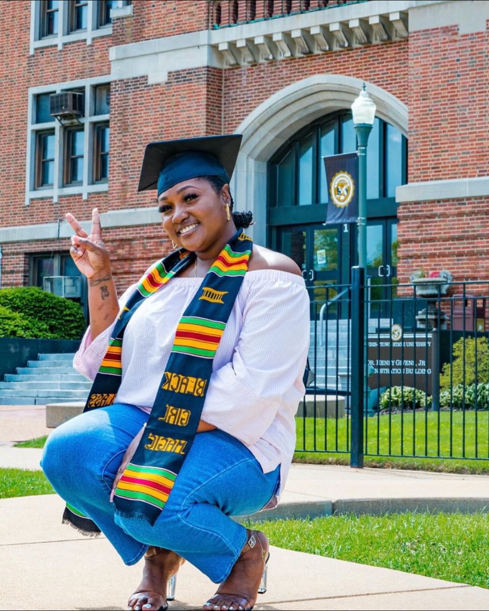 #HSSUGradSpotlight 🎓 Aerionna Lee received her bachelor's in Biology! 'I will miss how personable the staff is, and just being a part of the environment.' Aerionna plans to continue her education and go to Nursing school. #HSSUismyHBCU #HSSUGrad24 #HornetPride 🐝