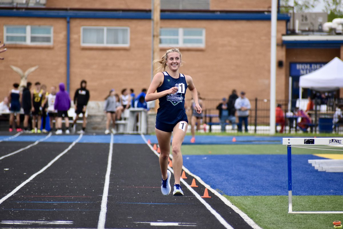 Girls highlights from Districts! Can't wait to see them compete in Sectionals on Saturday 👏 Relays!! Morgan, Leena, April, Ava, Elsa, and Tessa in the 4x1, 4x2, & 4x4 Morgan Hilbrich 300H & long jump Tessa Thompson 300H Elsa Henry in the 1600 & 3200 Mary Salanski in the 1600