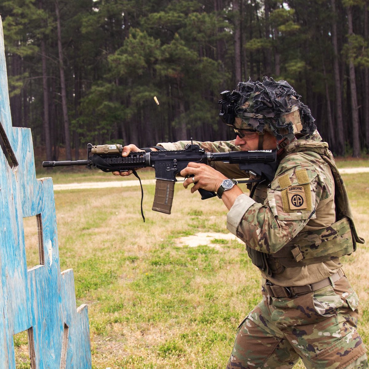 🪂 Monday's here, and it's time to embrace the grind! Remember, every challenge is an opportunity to showcase our resilience, sharpen our skills, and reinforce our readiness. Let’s start the week strong, Paratroopers! #AATW #MondayMotivation