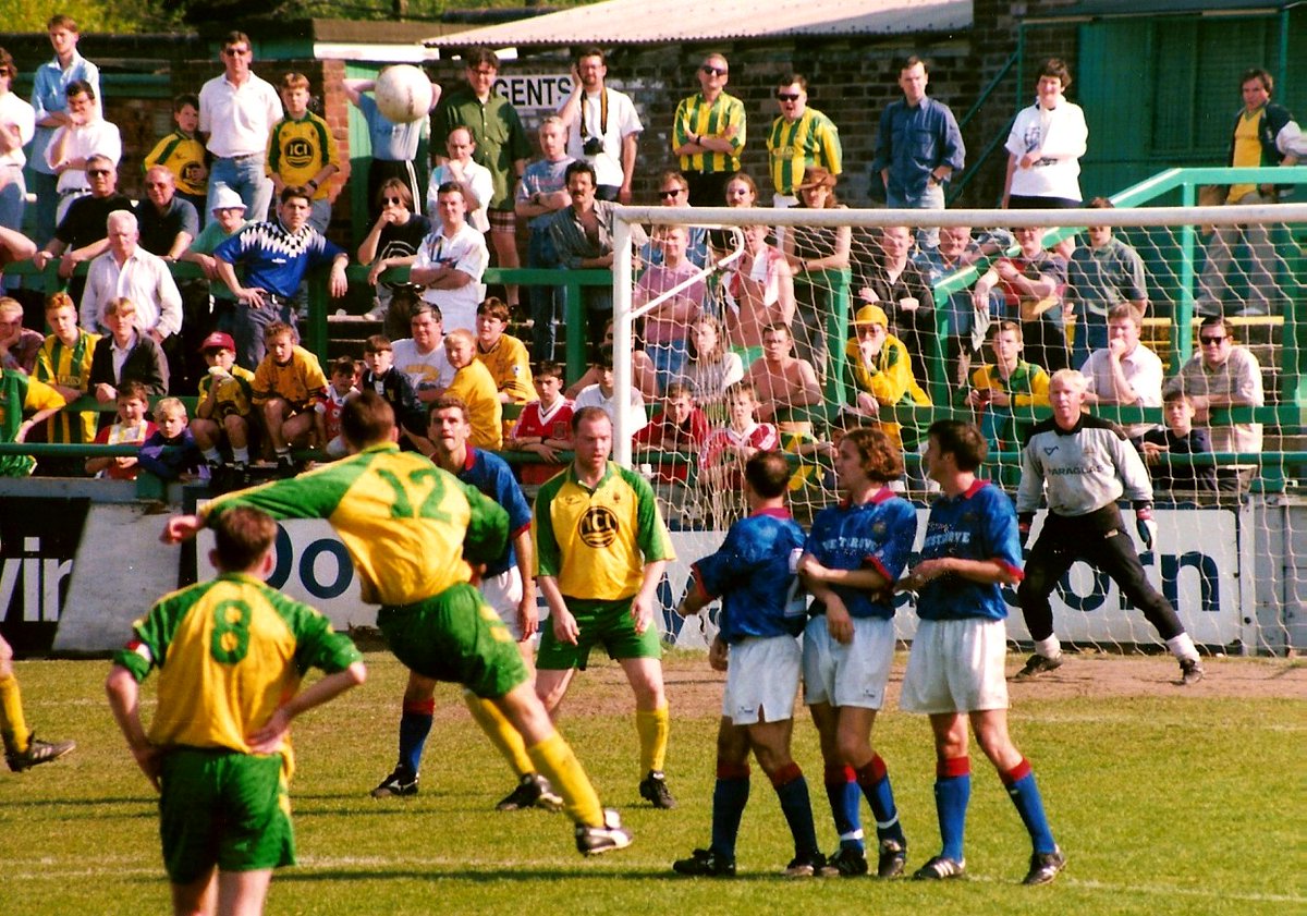 Runcorn vs Halifax Town, 06/05/1995. 📷Keith Middleton
