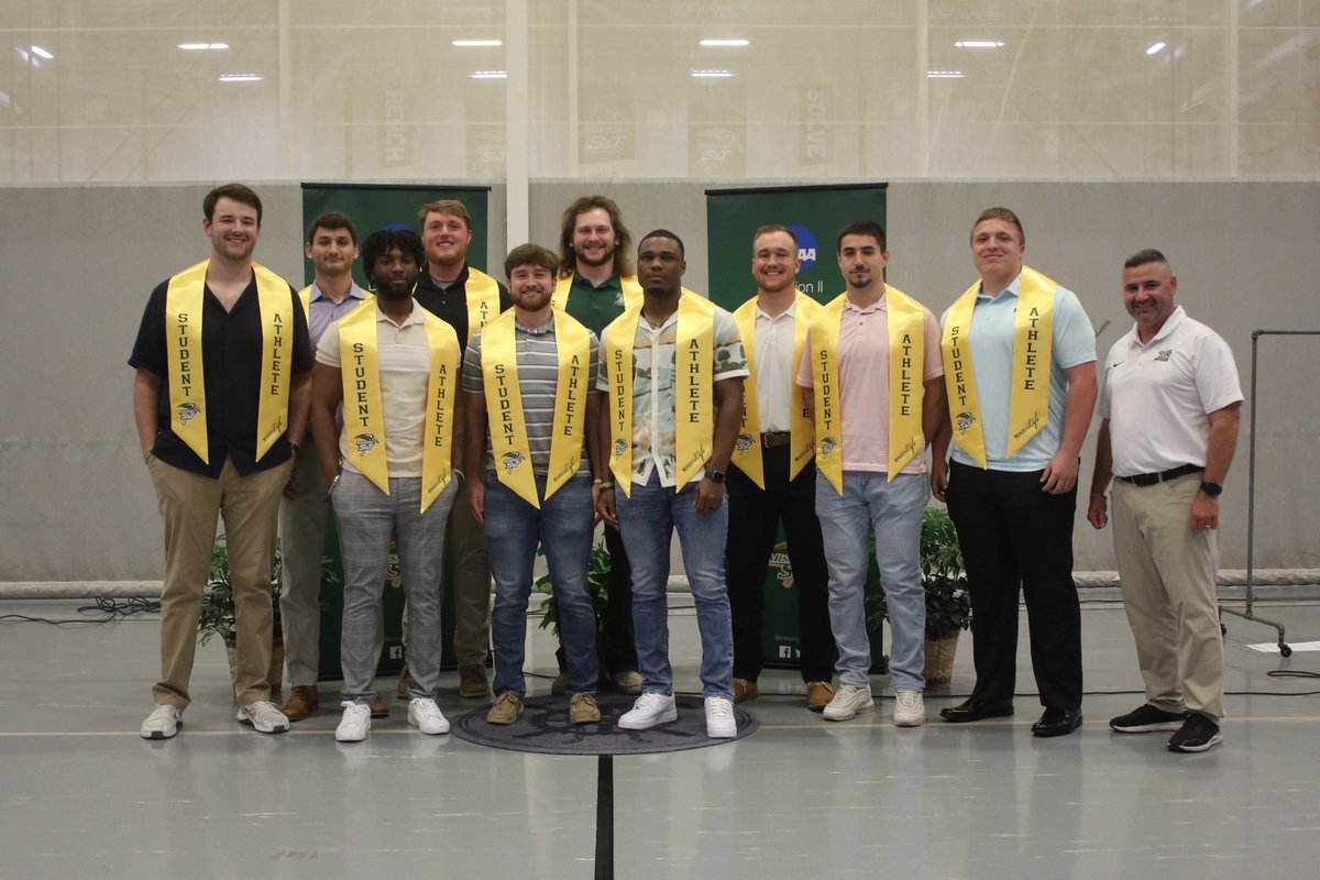 Celebrating our graduates at the recent Sash Ceremony⛏️ We thank you for all you have done for the Miner Football Family❗️ #PickAxeTakeNames | #MinerPride