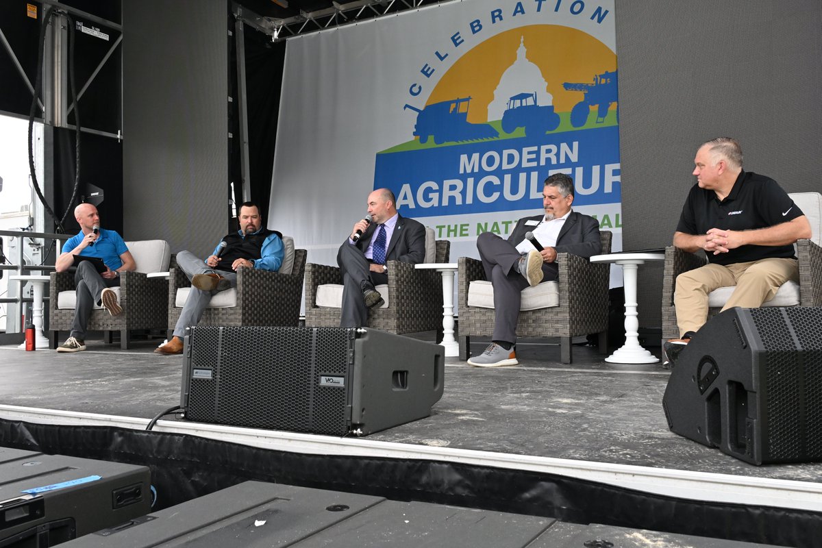 Today's the day... The Celebration of Modern Agriculture on the National Mall is underway! 🚜👩‍🌾🌳 There's no better place to learn how equipment and technology solutions being delivered today are the ones that will solve the challenges our world faces tomorrow. 😎